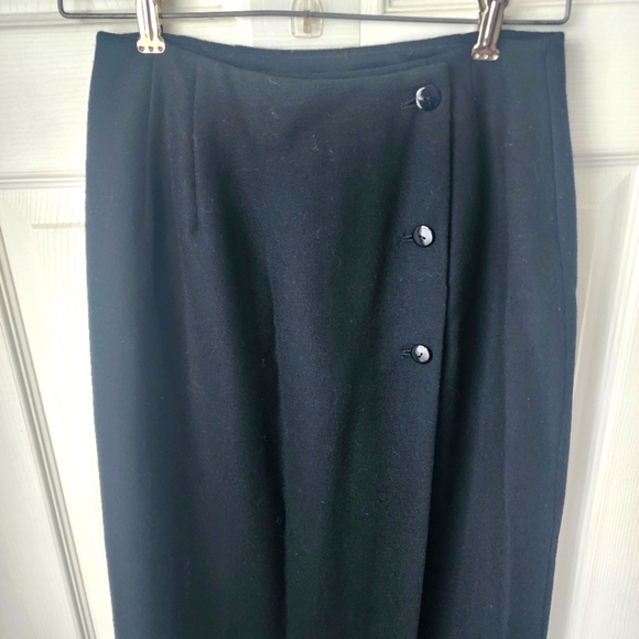 Christian Aujard Black Wool Wrap Skirt - Picture 4 of 8